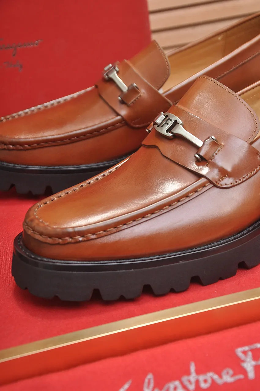 Men's shoes 💰500💶[Ferragamo/Ferragamo] The latest model in the counter. Original imported high-quality cowhide with open edges + imported 🐂 water-dyed cowhide lining + original luxury metal buckle + original combined outsole. Comparison without pressure 38--45 (45 is custom-made and cannot be returned or exchanged)